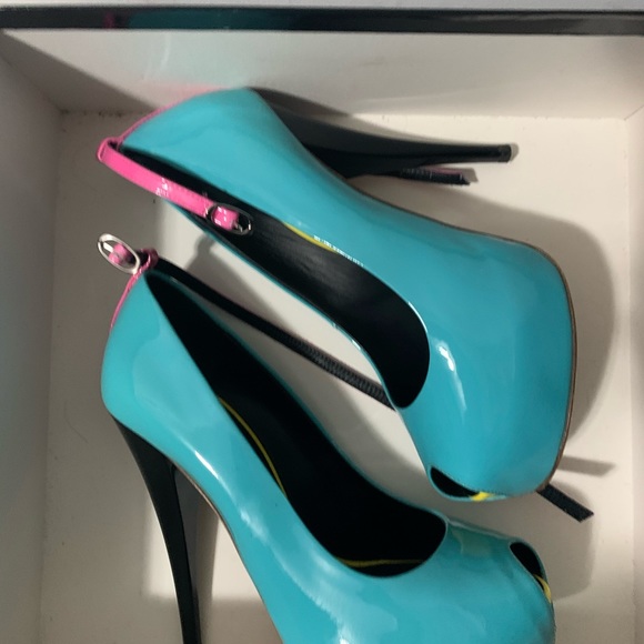 Giuseppe Zanotti Platform Pumps - Picture 6 of 6